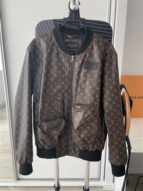 Louis Vuitton﻿﻿﻿ Kurtki Męskie .